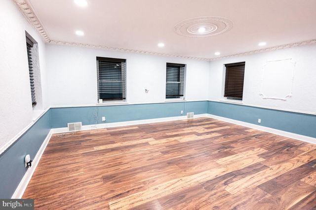 7722 OLD YORK RD, Elkins Park, PA 19027