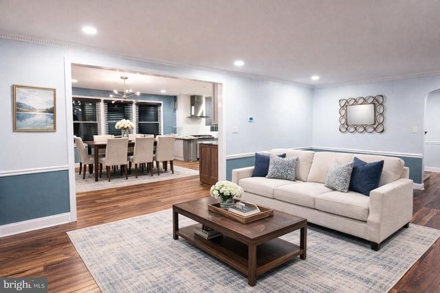 7722 OLD YORK RD, Elkins Park, PA 19027