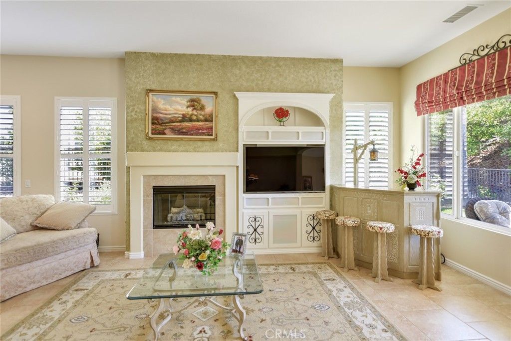 Image 9 of property listing at 24145 Fawnskin, Corona, CA 92883