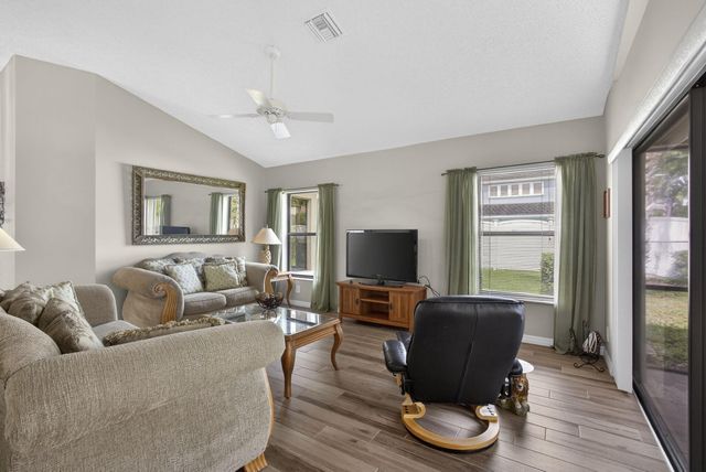 1972 White Coral Way, Wellington, FL 33414