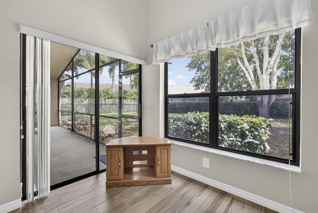 1972 White Coral Way, Wellington, FL 33414