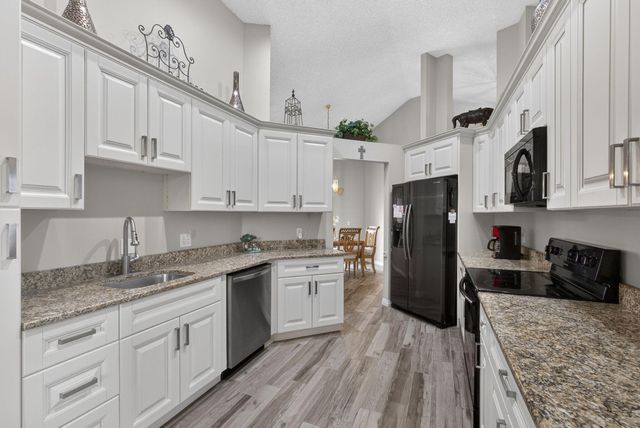 1972 White Coral Way, Wellington, FL 33414