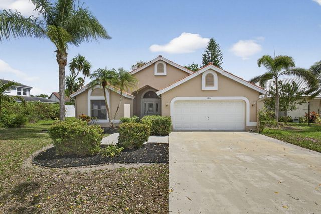 1972 White Coral Way, Wellington, FL 33414