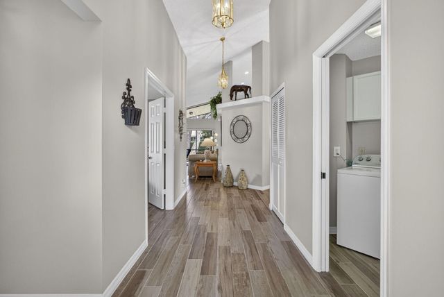 1972 White Coral Way, Wellington, FL 33414