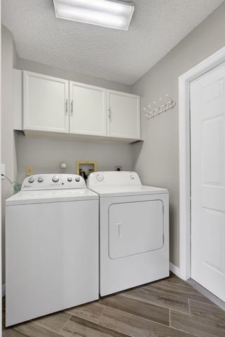 1972 White Coral Way, Wellington, FL 33414