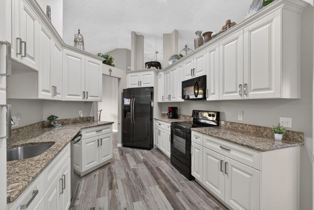 1972 White Coral Way, Wellington, FL 33414