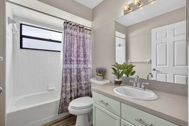 1972 White Coral Way, Wellington, FL 33414