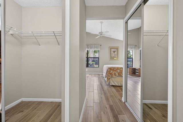 1972 White Coral Way, Wellington, FL 33414