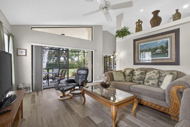 1972 White Coral Way, Wellington, FL 33414