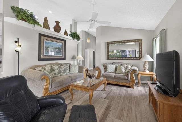 1972 White Coral Way, Wellington, FL 33414