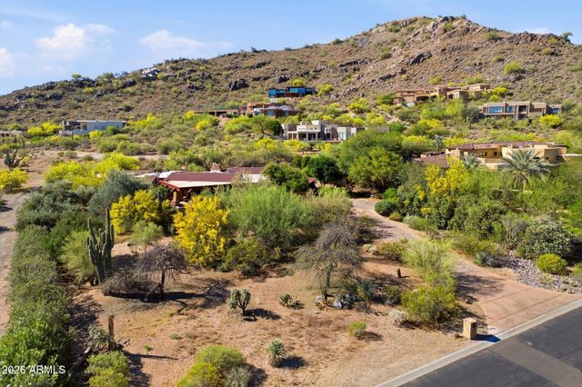 6511 E Hummingbird Lane 2, Scottsdale, AZ 85253