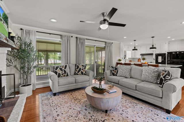 6304 Spring Creek Drive, Guntersville, AL 35976