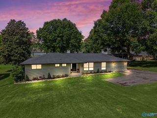 6304 Spring Creek Drive, Guntersville, AL 35976