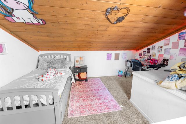 216 Northridge Ct., Lindsborg, KS 67456