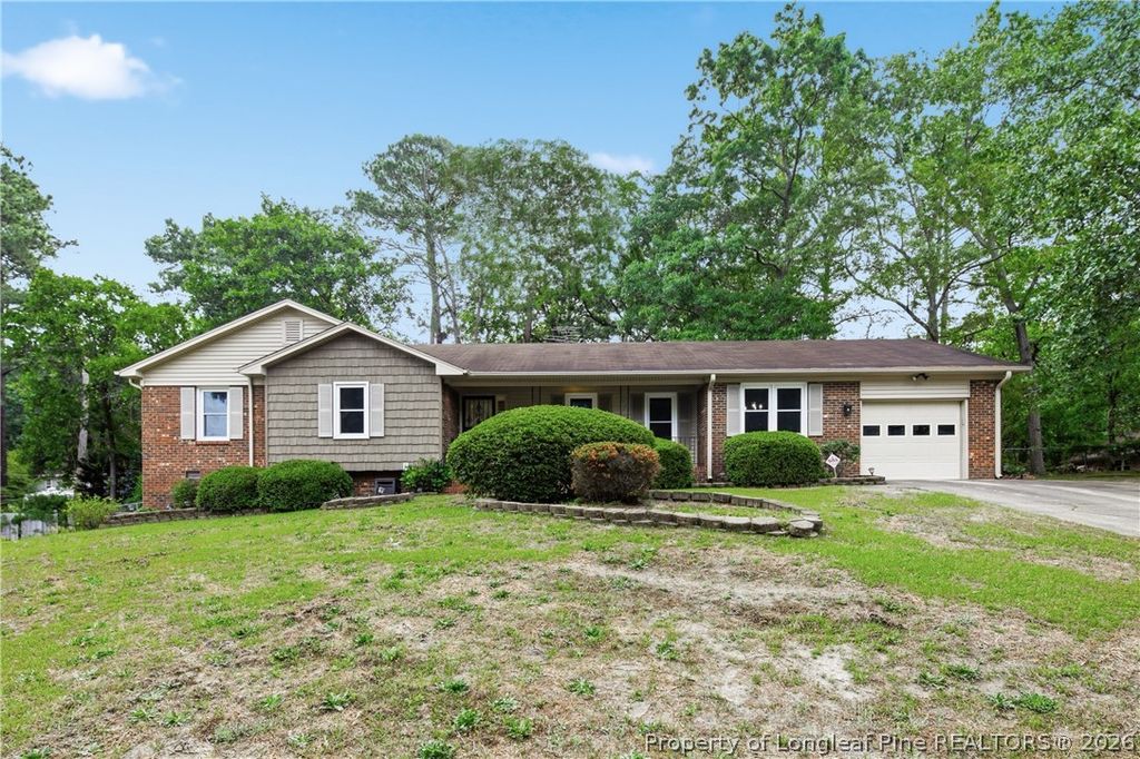 1712 Valley Ridge Drive, Fayetteville, NC 28303 — exterior