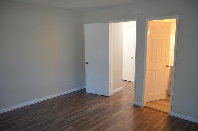 5919 Bamford Dr, Sacramento, CA 95823