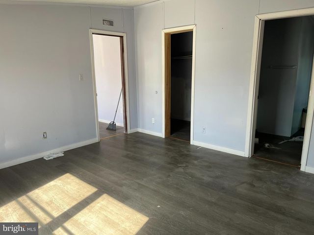 68 GAIL DR, Martinsburg, WV 25403