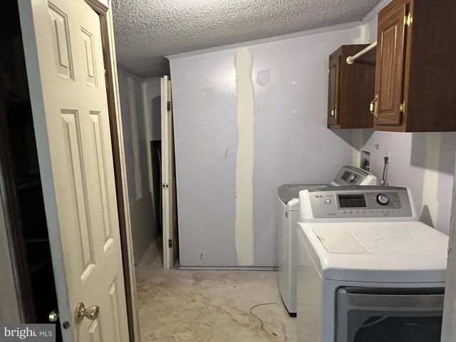 68 GAIL DR, Martinsburg, WV 25403
