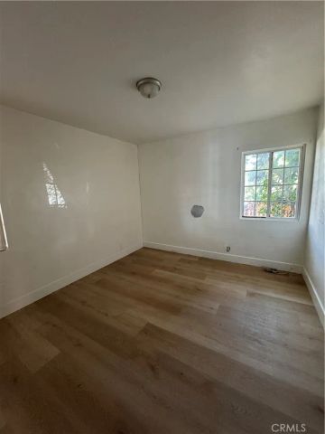 2101 S Sycamore, Santa Ana, CA 92707