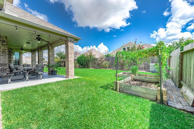 2326 Ashley Falls Lane, League City, TX 77573