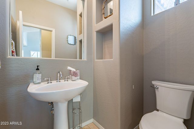 19475 N GRAYHAWK Drive 1105, Scottsdale, AZ 85255