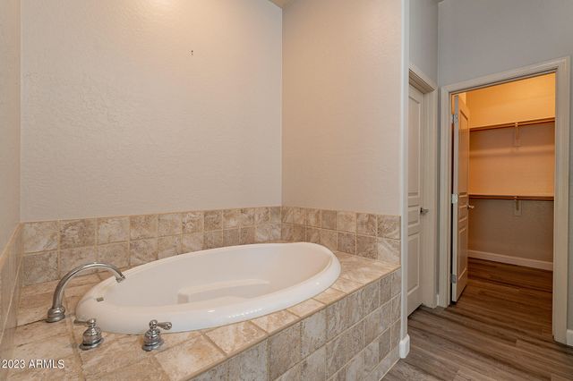 19475 N GRAYHAWK Drive 1105, Scottsdale, AZ 85255