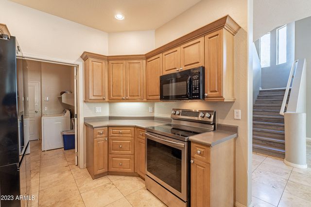 19475 N GRAYHAWK Drive 1105, Scottsdale, AZ 85255