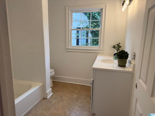 606 S NORTON AVENUE, Sylacauga, AL 35150