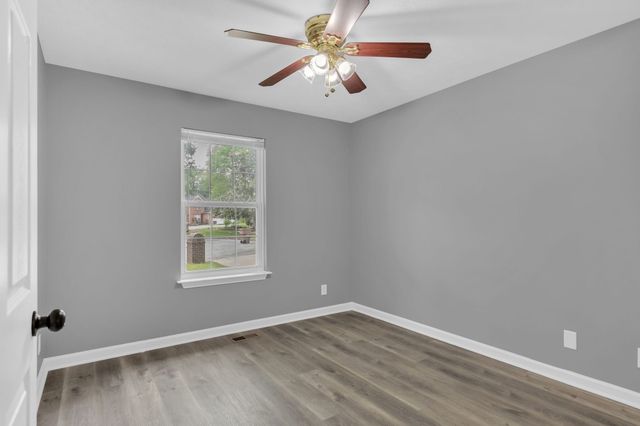 121 Buena Vista Ct, Nashville, TN 37218