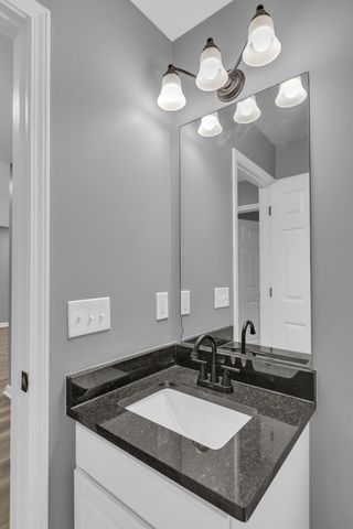 121 Buena Vista Ct, Nashville, TN 37218