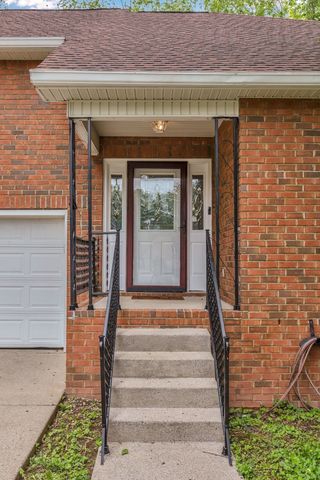 121 Buena Vista Ct, Nashville, TN 37218