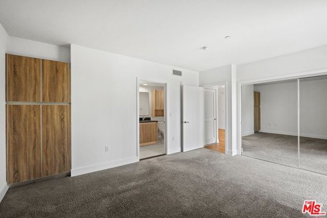 1301 Brockton Avenue 106, Los Angeles, CA 90025