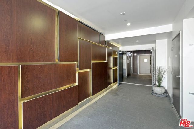 1301 Brockton Avenue 106, Los Angeles, CA 90025