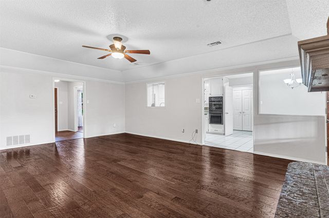 5504 Shady Meadow Street, North Richland Hills, TX 76180