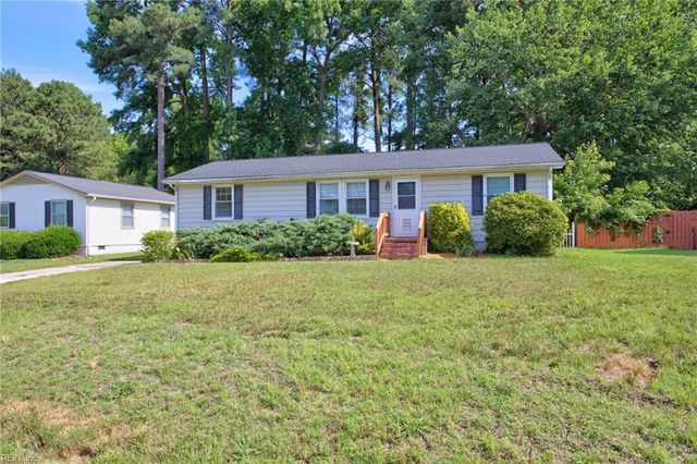 105 Cavalier DR, Yorktown, VA 23692