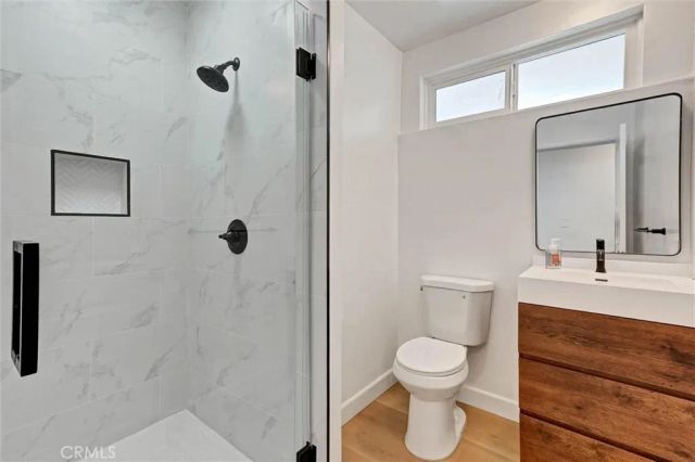 8612 Mason, Winnetka, CA 91306