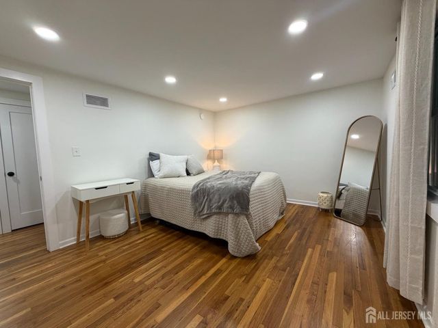 201 High Street, Metuchen, NJ 08840