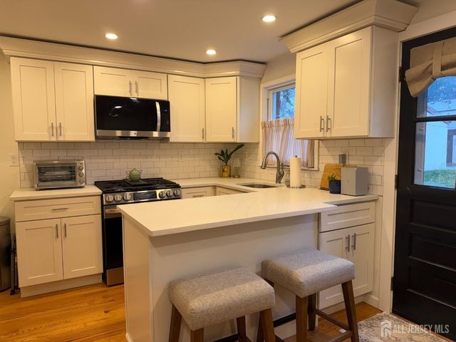 201 High Street, Metuchen, NJ 08840