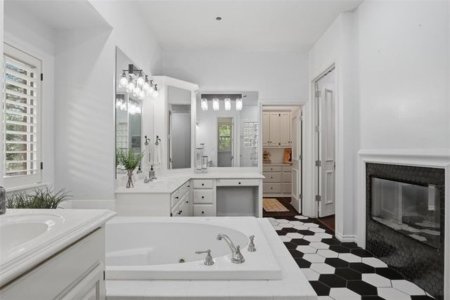 1700 Normal Hill, Edmond, OK 73034