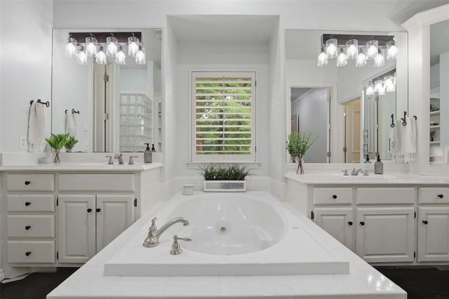 1700 Normal Hill, Edmond, OK 73034