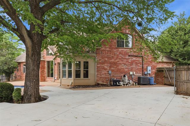 1700 Normal Hill, Edmond, OK 73034