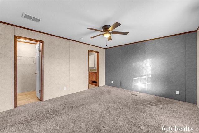 1412 Red Oak Lane, Belmont, MI 49306