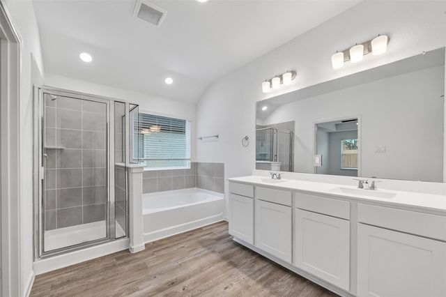 3402 Rolling River Drive, Baytown, TX 77521