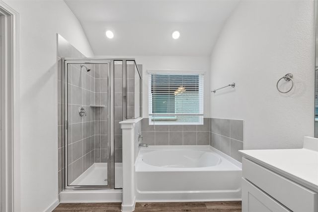 3402 Rolling River Drive, Baytown, TX 77521