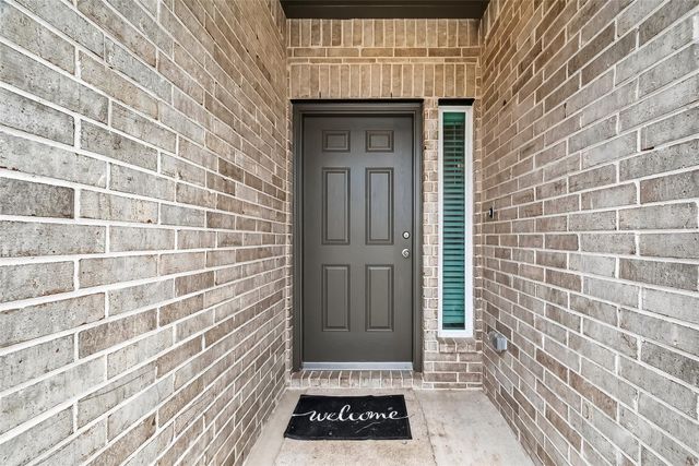 3402 Rolling River Drive, Baytown, TX 77521