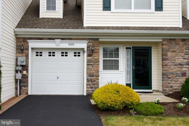 500 HARVEST DR, Blandon, PA 19510