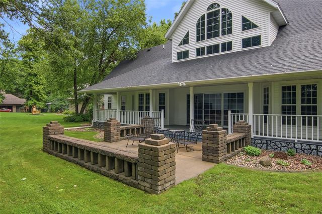 5640 Wild Rose Lane, Eau Claire, WI 54701