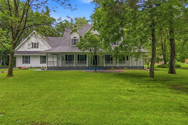 5640 Wild Rose Lane, Eau Claire, WI 54701
