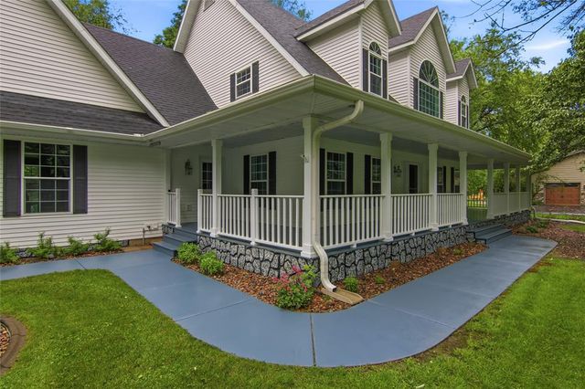 5640 Wild Rose Lane, Eau Claire, WI 54701