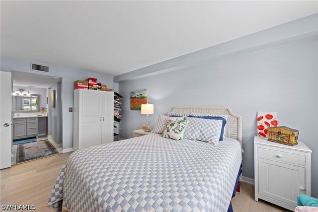 248 Palm DR 3, Naples, FL 34112